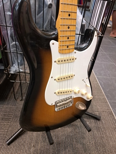 Squier Classic Vibe Stratocaster 2